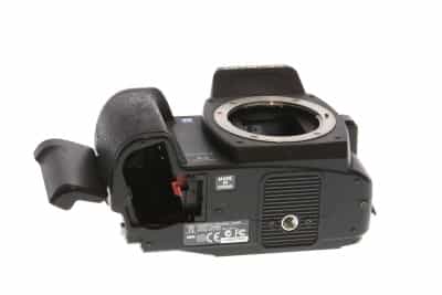 Olympus E-500 Four Thirds DSLR Camera Body, Black {8MP} at KEH Camera