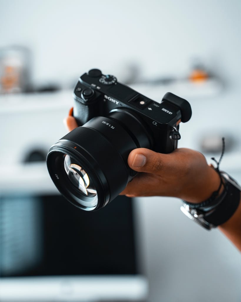 michael-soledad-1564569-unsplash - Expert Advice