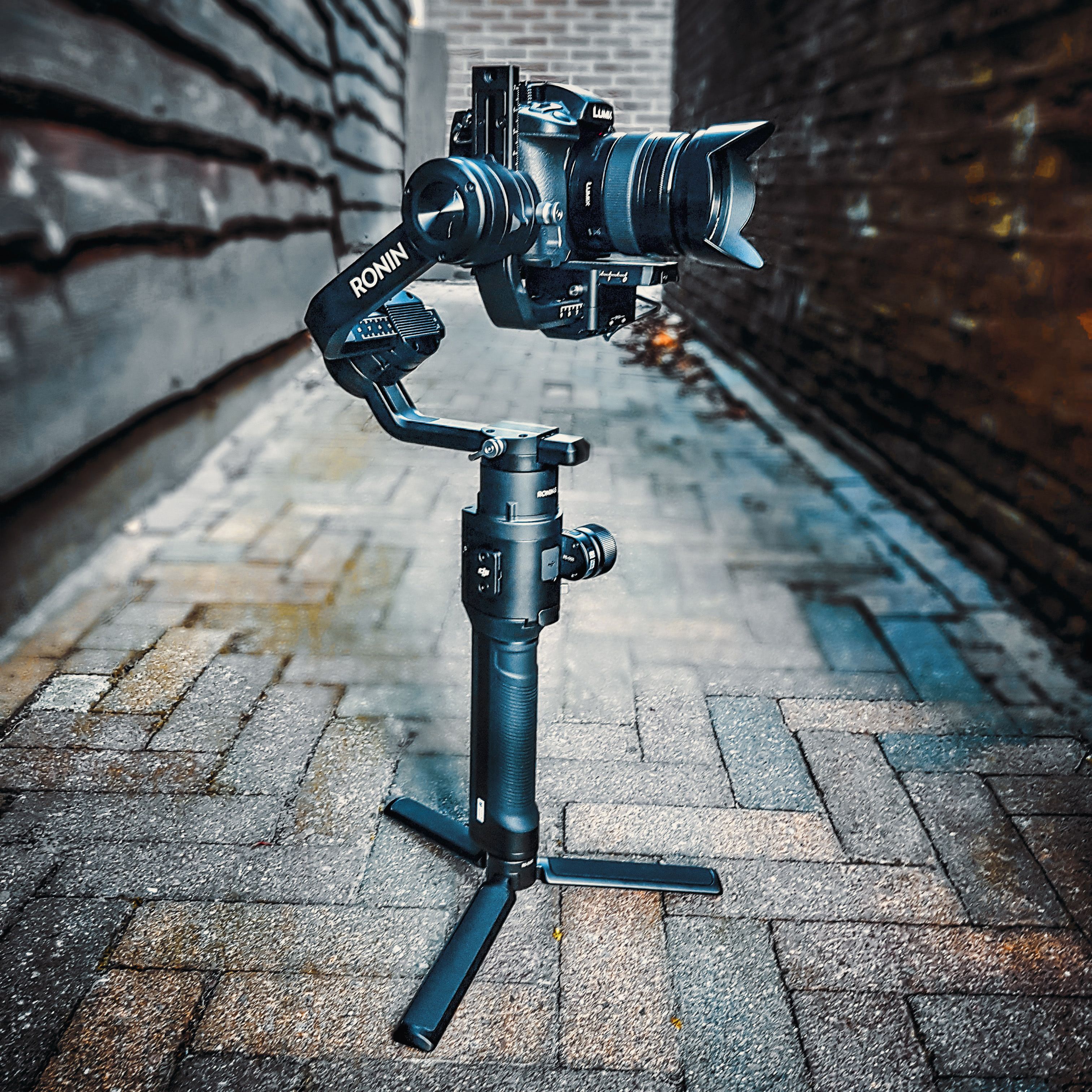 gimbal square - Expert Advice An Intro to Shooting Video With DSLR or Mirrorless Cameras