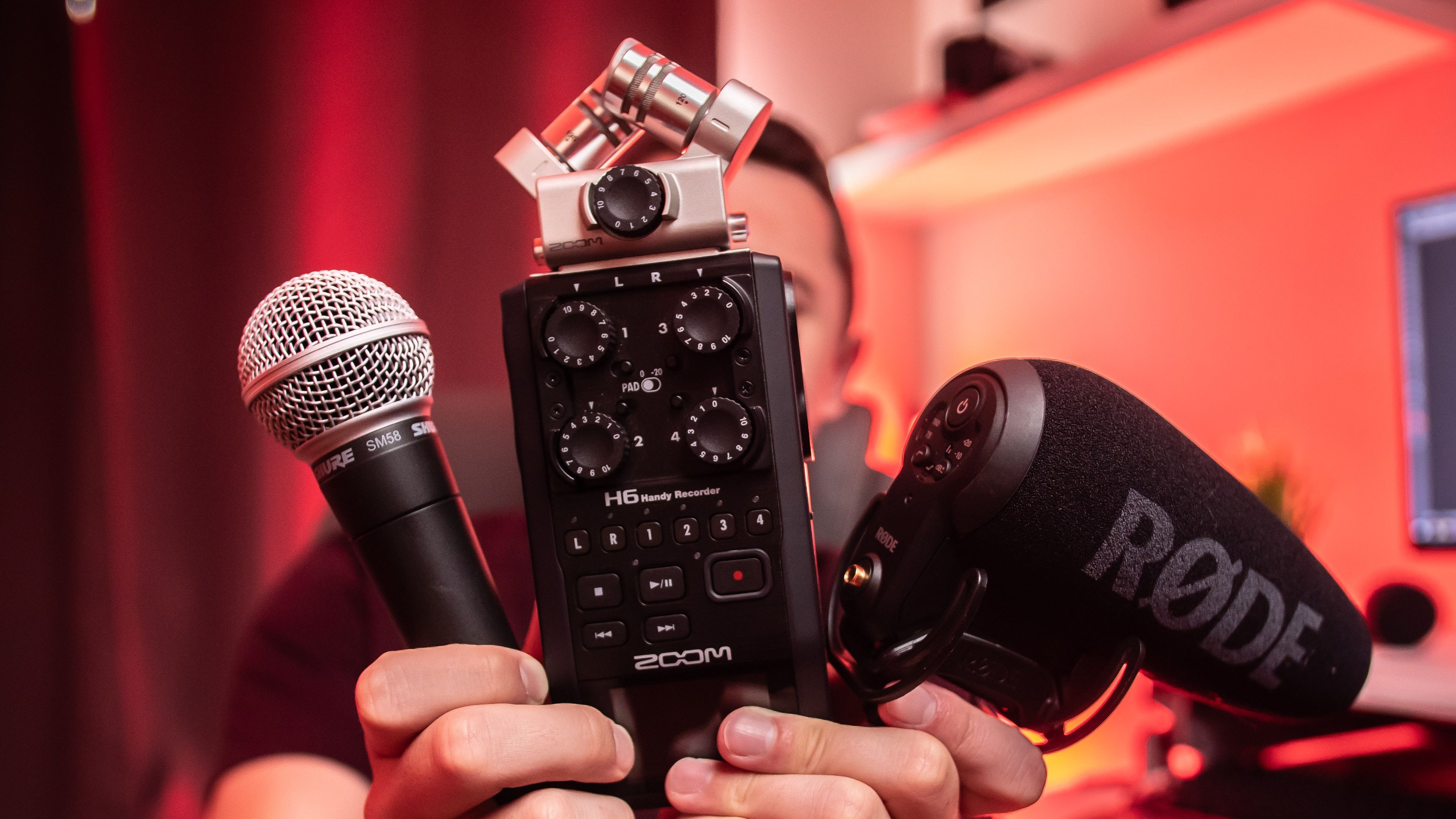 tyler-casey-mmHoun9kaPE-unsplash - Expert Advice An Intro to Shooting Video With DSLR or Mirrorless Cameras