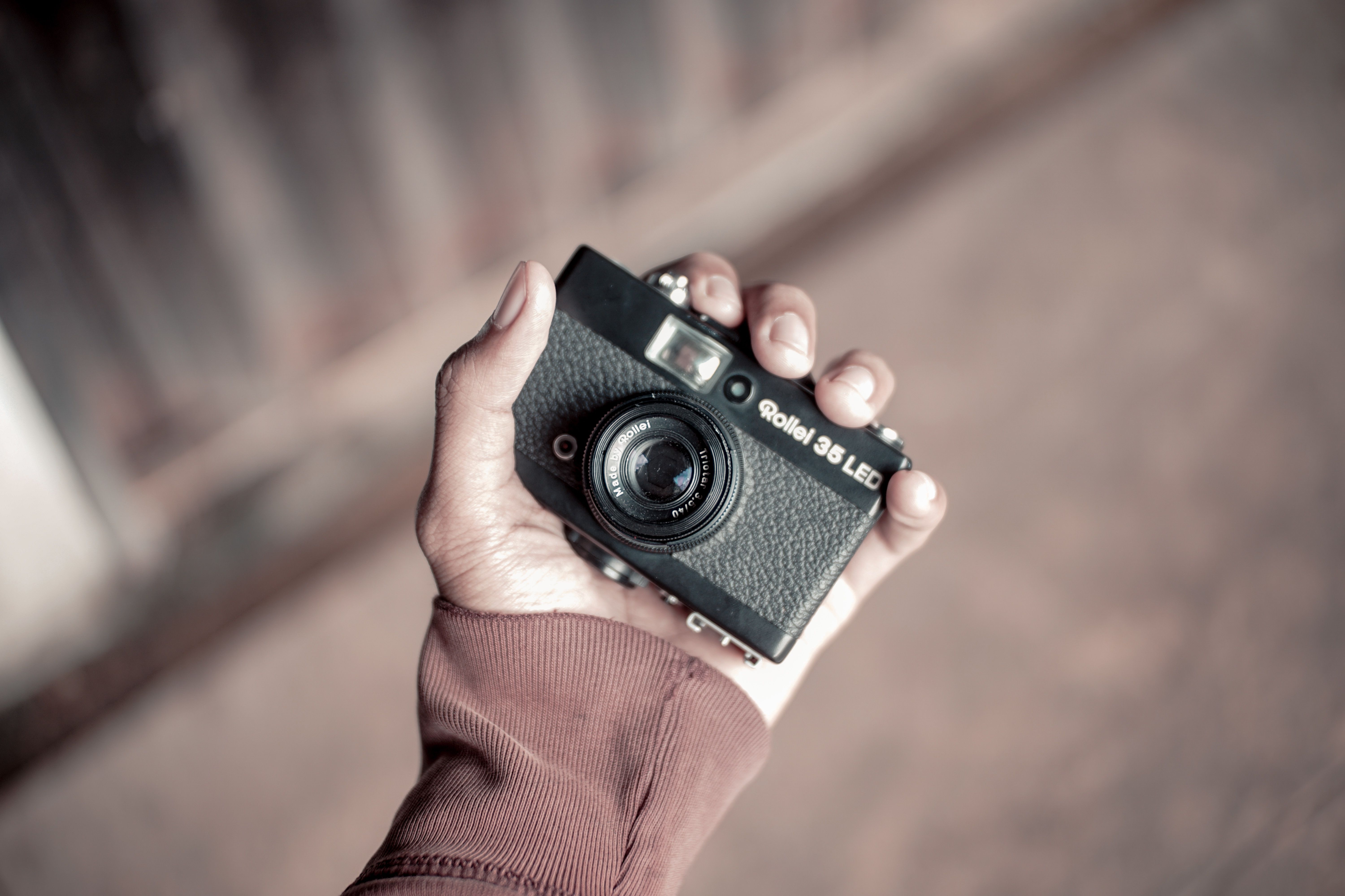 wahyu-setiawan-1dTHTi-oBAE-unsplash - Expert Advice Why Selling Your Gear to KEH Camera is the Better Choice