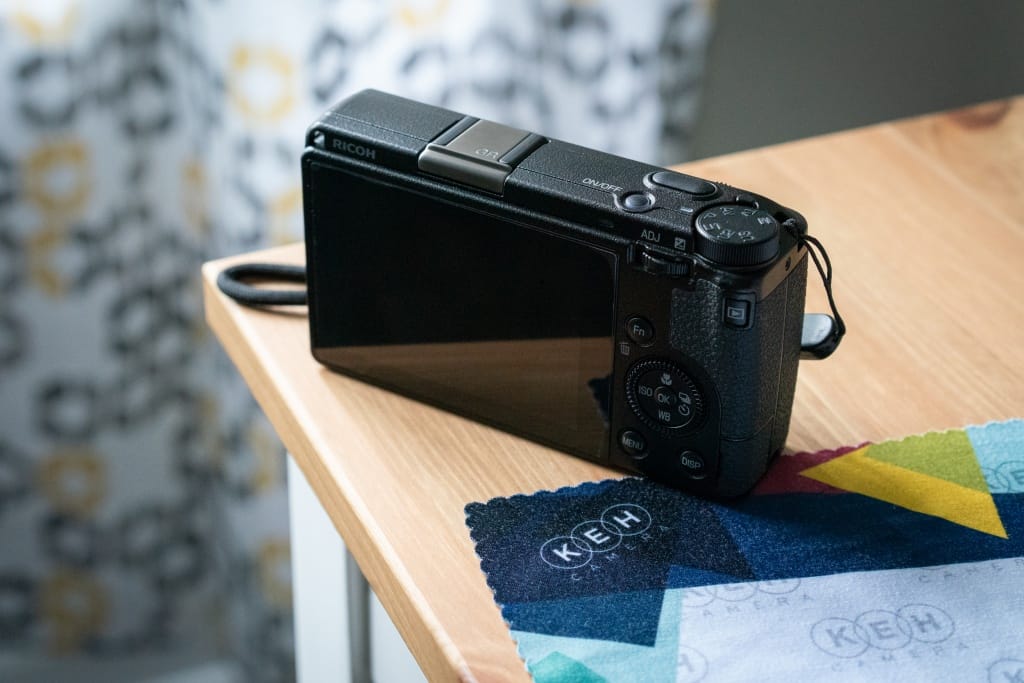 Review: Ricoh GR III, a Luxury Compact Fixed-Lens Camera - Expert Advice Review: Ricoh GR III, a Luxury Compact Fixed-Lens Camera