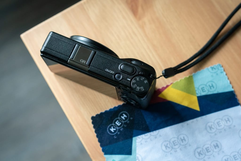 Review: Ricoh GR III, a Luxury Compact Fixed-Lens Camera - Expert Advice Review: Ricoh GR III, a Luxury Compact Fixed-Lens Camera