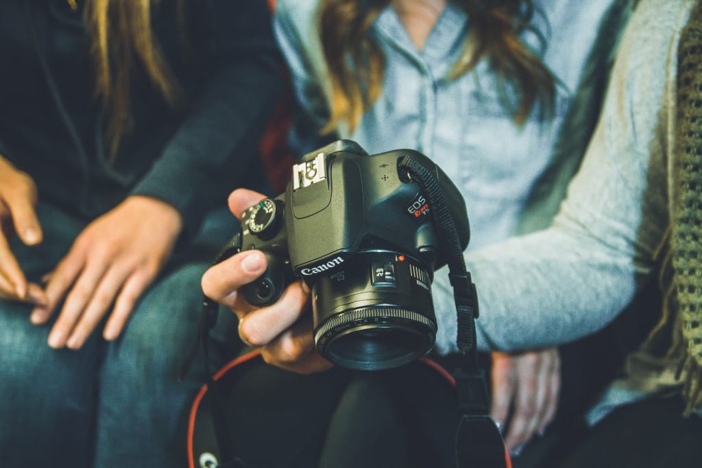 Every Kit Lens On Entry-Level Cameras Should Be A Nifty Fifty - Expert Advice Every Kit Lens On Entry-Level Cameras Should Be A Nifty Fifty