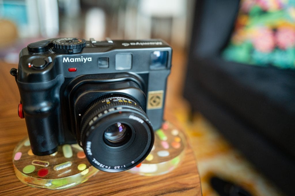 Which Mamiya Medium Format Film Systems Is Right For You? - Expert Advice Which Mamiya Medium Format Film Systems Is Right For You?
