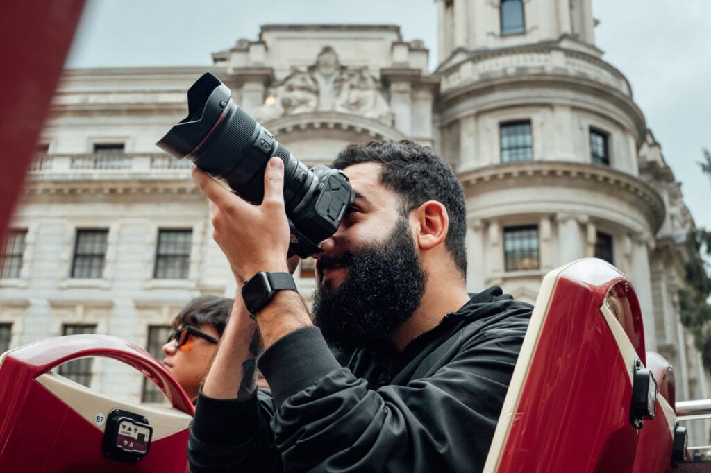 Best Canon Mirrorless Cameras for Travel Photography