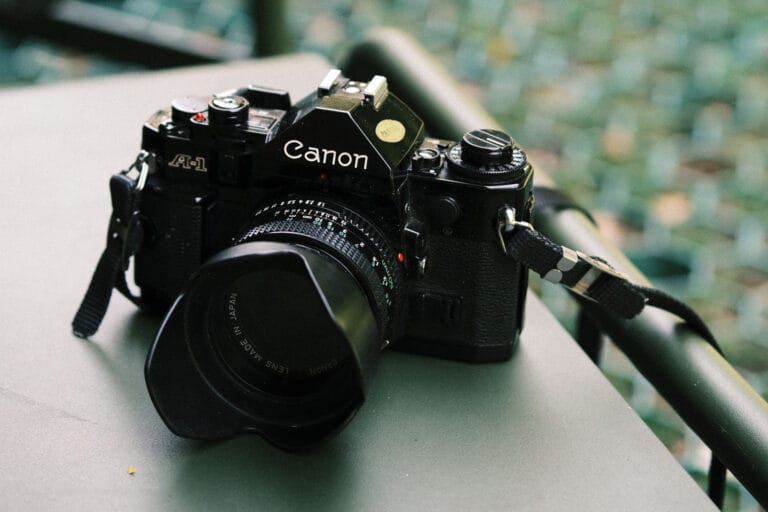 Why Film SLRs from the ’70s and ’80s Are Having a Moment